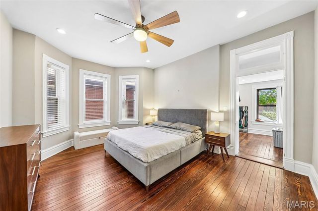 3850 Arsenal Street, St Louis, MO 63116