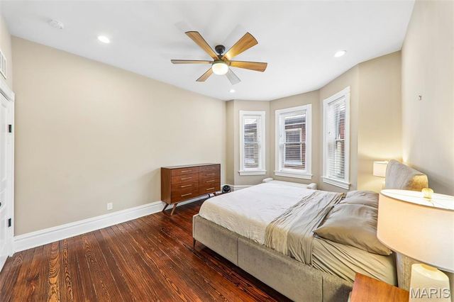 3850 Arsenal Street, St Louis, MO 63116