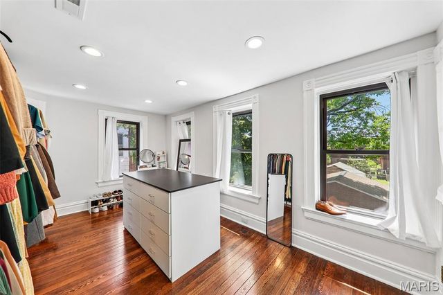 3850 Arsenal Street, St Louis, MO 63116