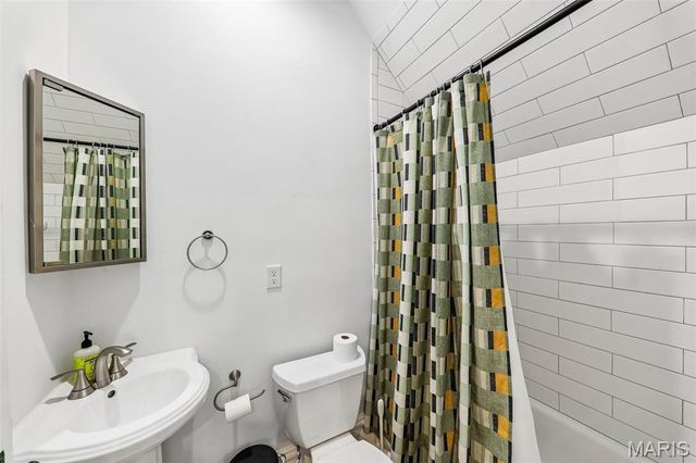 3850 Arsenal Street, St Louis, MO 63116