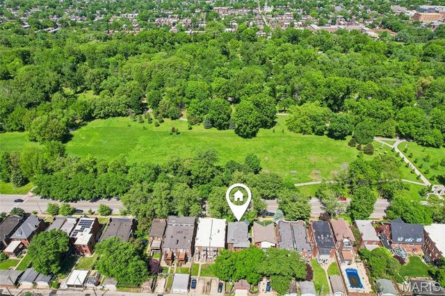 3850 Arsenal Street, St Louis, MO 63116