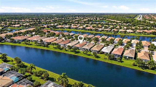 8721 Querce CT, Naples, FL 34114