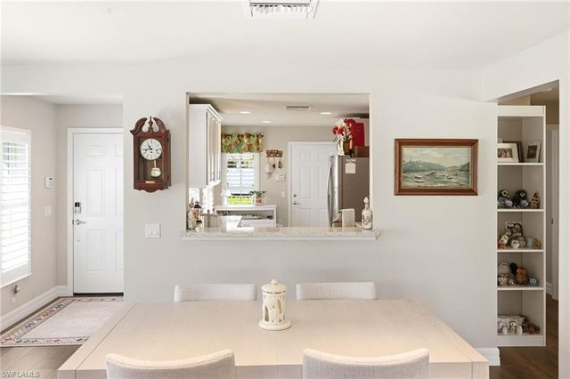 8721 Querce CT, Naples, FL 34114