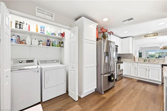 8721 Querce CT, Naples, FL 34114