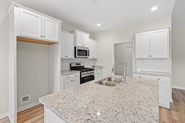 198 Stillbrook Dr., Longs, SC 29568