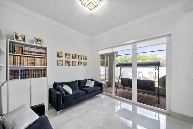4916 SW 38th Way, Hollywood, FL 33312