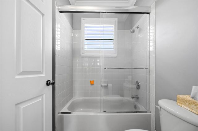 4916 SW 38th Way, Hollywood, FL 33312