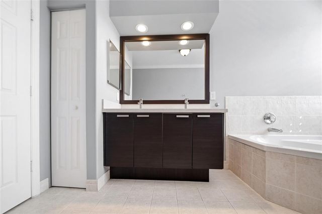 4916 SW 38th Way, Hollywood, FL 33312