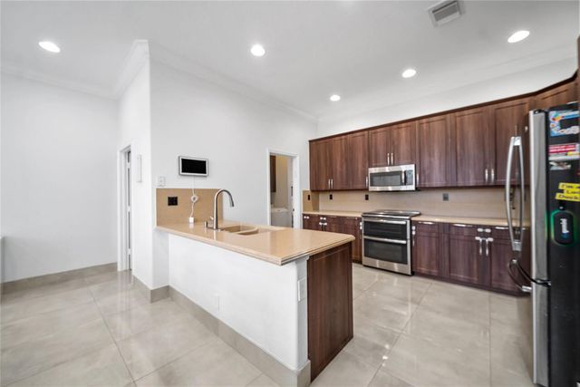 4916 SW 38th Way, Hollywood, FL 33312