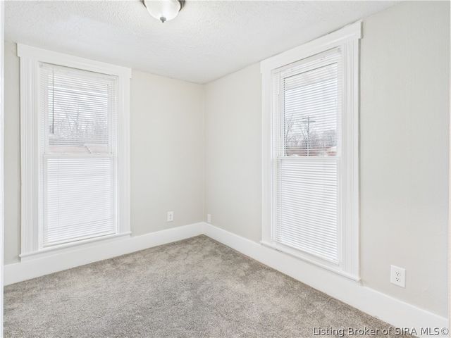 1026 N Clark Boulevard, Clarksville, IN 47129