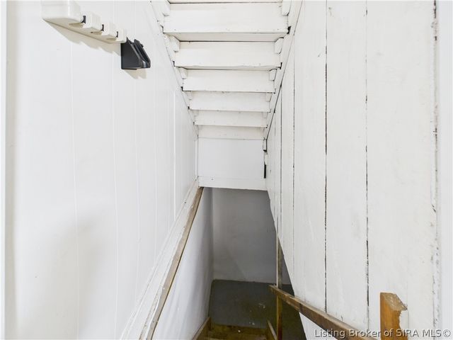 1026 N Clark Boulevard, Clarksville, IN 47129