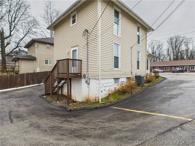 1026 N Clark Boulevard, Clarksville, IN 47129