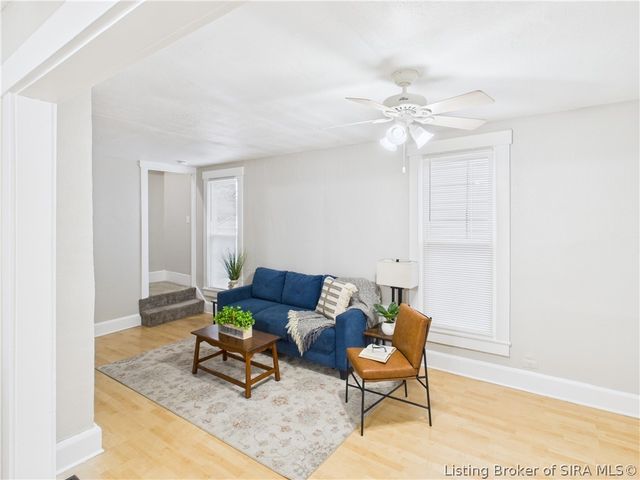 1026 N Clark Boulevard, Clarksville, IN 47129