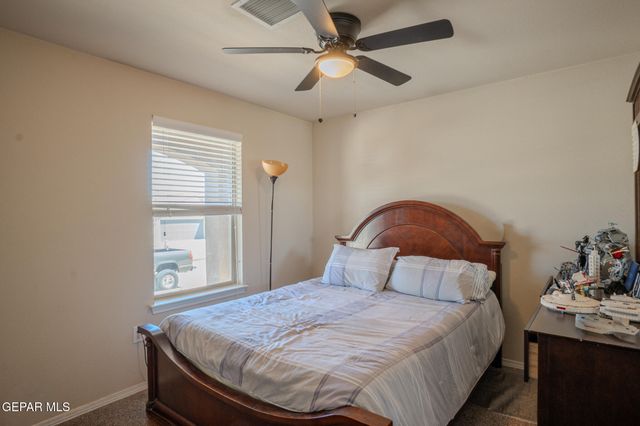 5943 APPLEWOOD Street, Santa Teresa, NM 88008