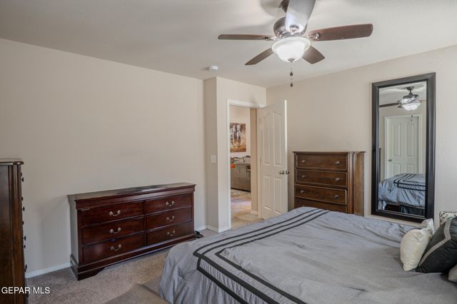 5943 APPLEWOOD Street, Santa Teresa, NM 88008