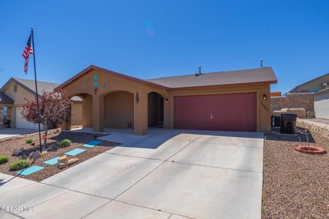 5943 APPLEWOOD Street, Santa Teresa, NM 88008