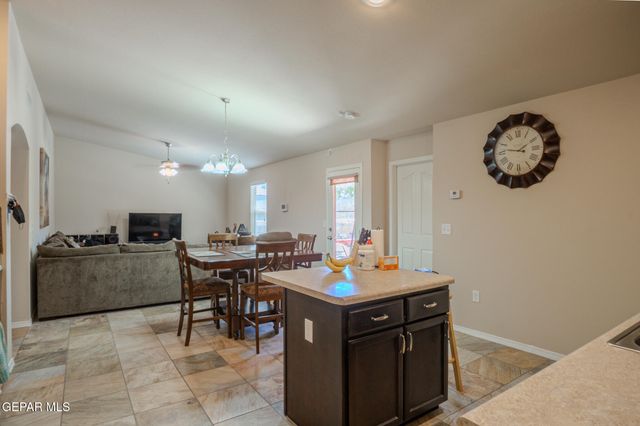 5943 APPLEWOOD Street, Santa Teresa, NM 88008