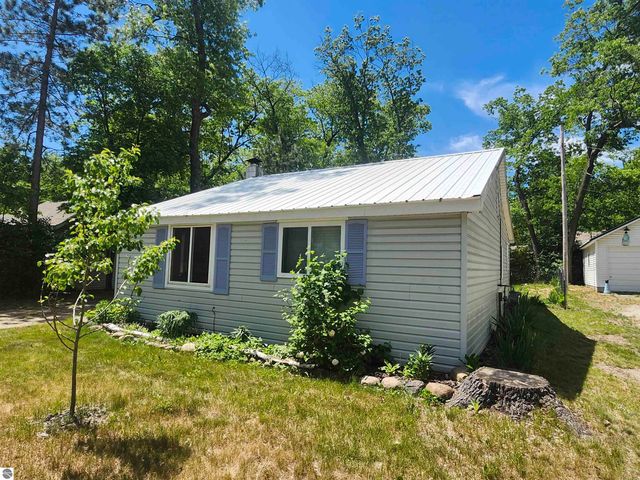 1321 Fletcher Street, National City, MI 48748
