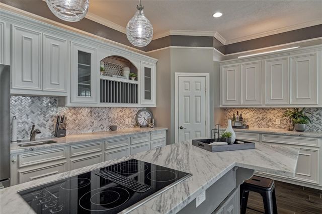 13625 Lakeside Place Drive, Willis, TX 77318