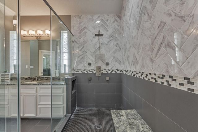 13625 Lakeside Place Drive, Willis, TX 77318