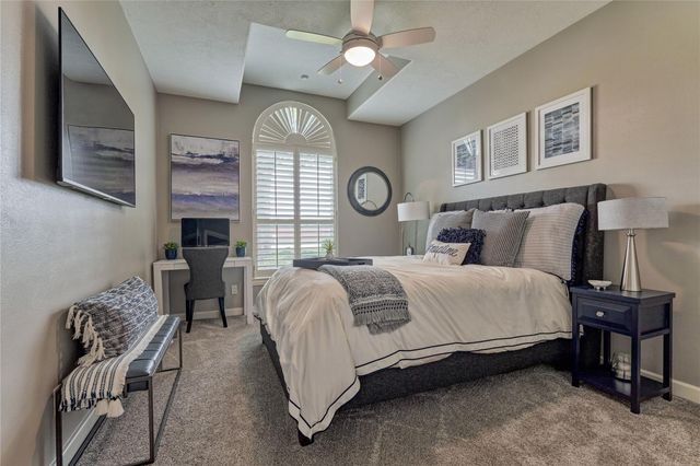 13625 Lakeside Place Drive, Willis, TX 77318