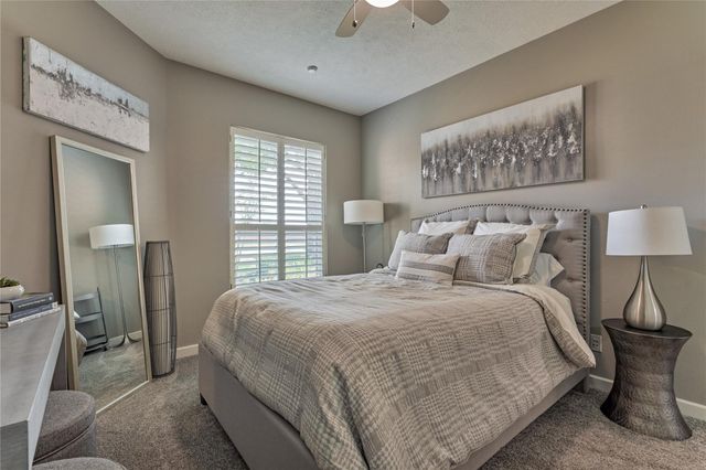 13625 Lakeside Place Drive, Willis, TX 77318