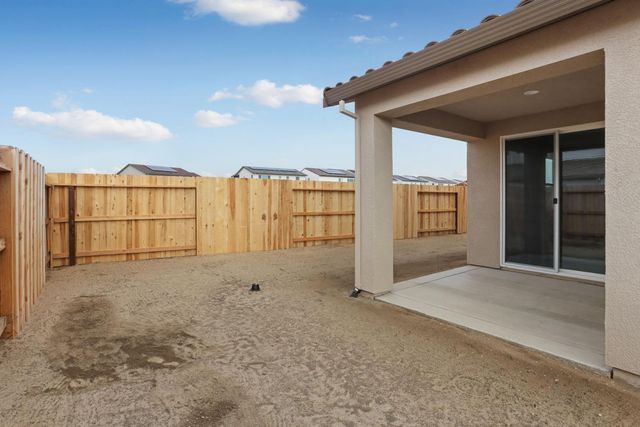 2171 Silk Ave, Manteca, CA 95337