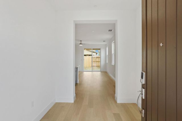 2171 Silk Ave, Manteca, CA 95337