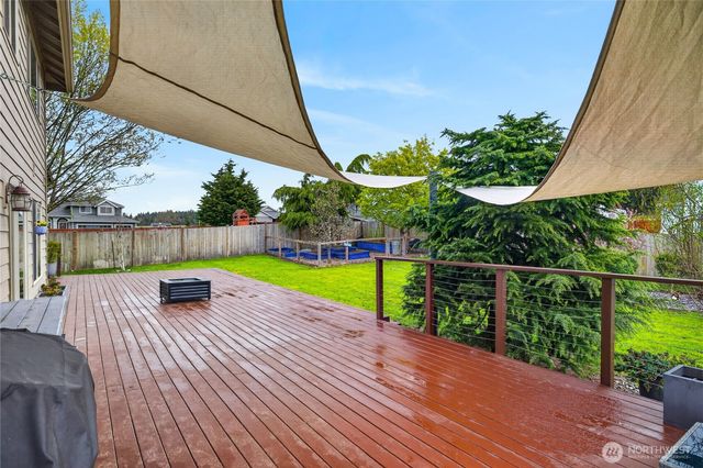 1031 Cove View Cir., Oak Harbor, WA 98277