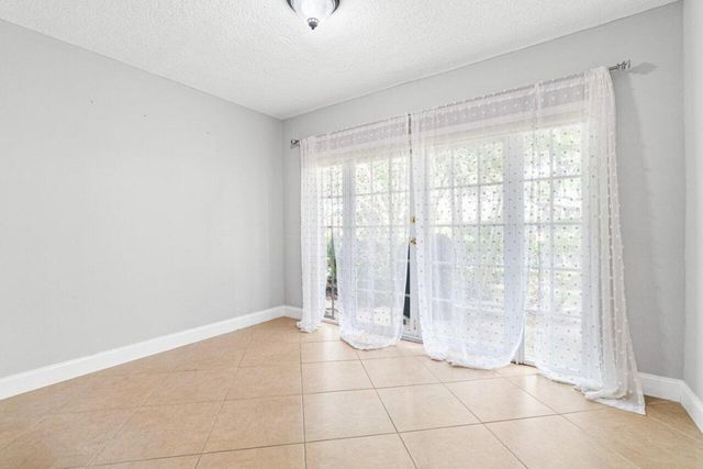 17064 Boca Club Boulevard 3, Boca Raton, FL 33487