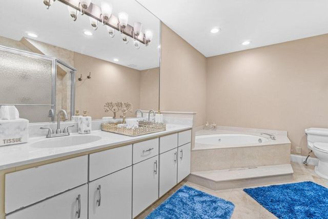 17064 Boca Club Boulevard 3, Boca Raton, FL 33487