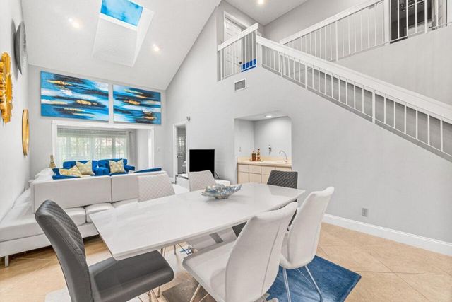 17064 Boca Club Boulevard 3, Boca Raton, FL 33487