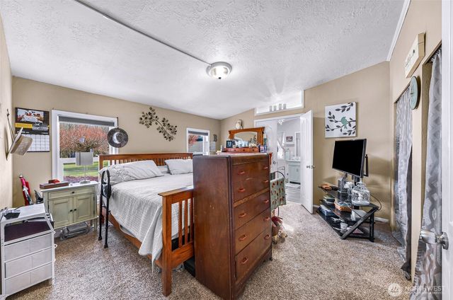 5649 Elder Road, Ferndale, WA 98248