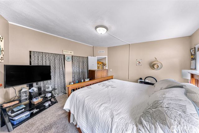 5649 Elder Road, Ferndale, WA 98248