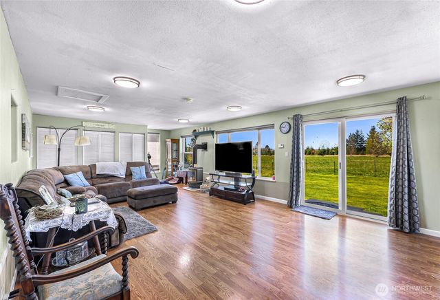 5649 Elder Road, Ferndale, WA 98248