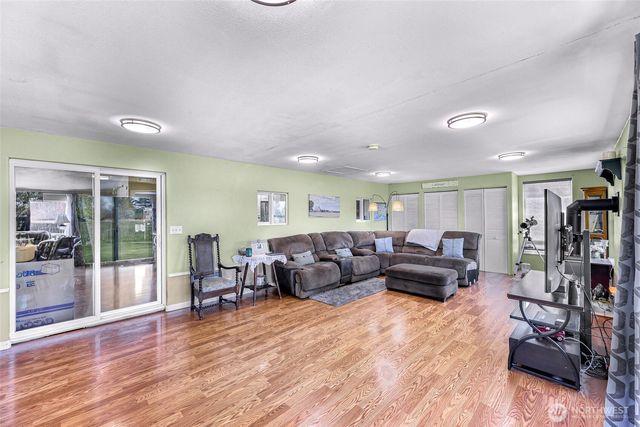 5649 Elder Road, Ferndale, WA 98248