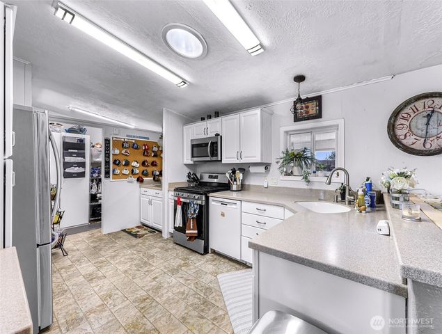 5649 Elder Road, Ferndale, WA 98248