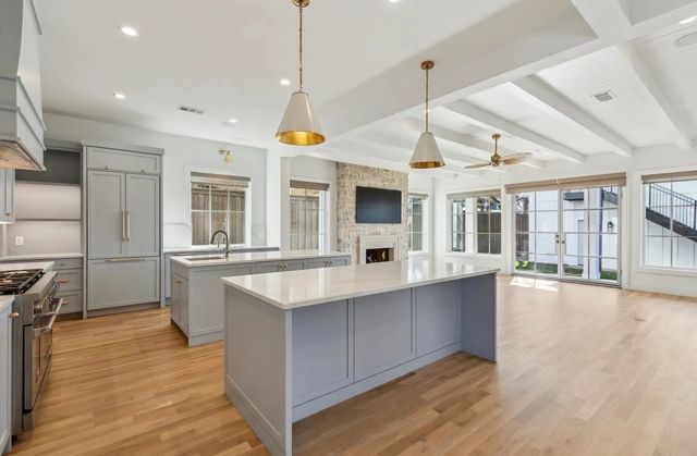 5800 Goodwin Avenue, Dallas, TX 75206