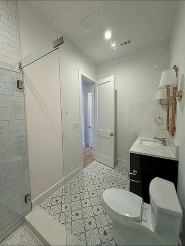 5800 Goodwin Avenue, Dallas, TX 75206