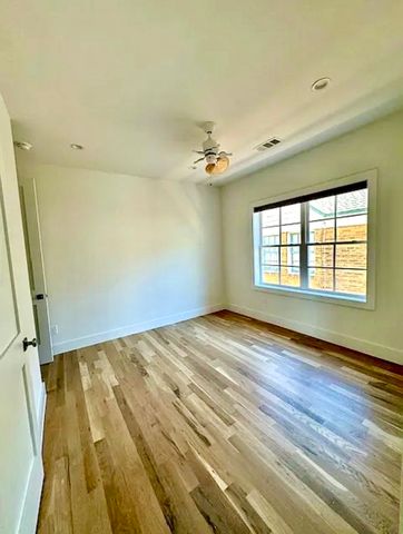 5800 Goodwin Avenue, Dallas, TX 75206