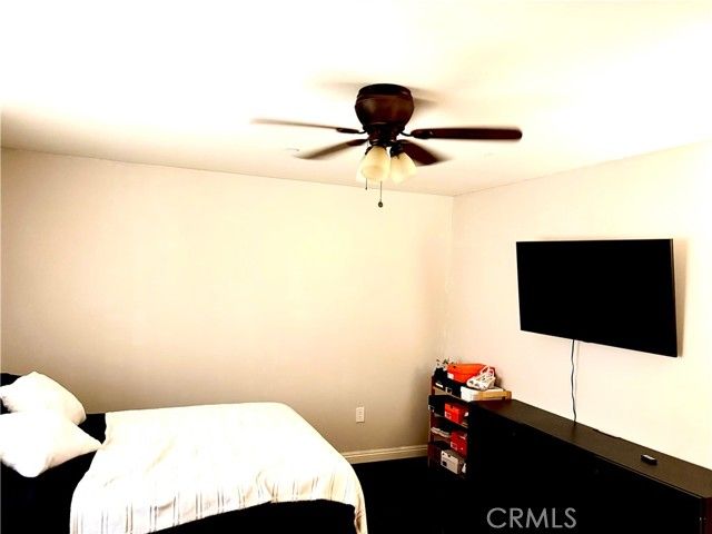 10401 Hemlock Avenue, Hesperia, CA 92345