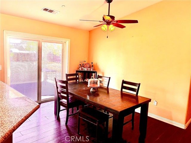 10401 Hemlock Avenue, Hesperia, CA 92345