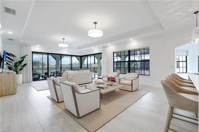 16371 Viansa WAY 202, Naples, FL 34110