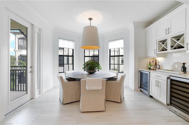 16371 Viansa WAY 202, Naples, FL 34110