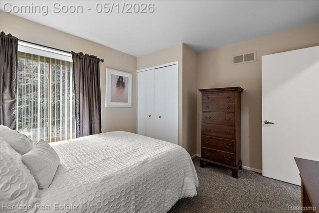 1932 Valley Lane, Orion Charter Township, MI 48360