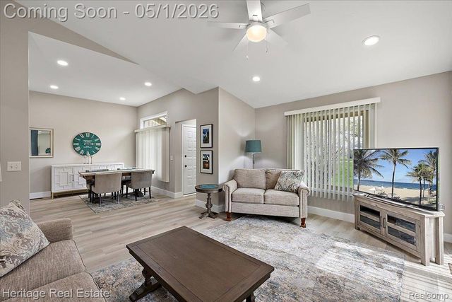 1932 Valley Lane, Orion Charter Township, MI 48360