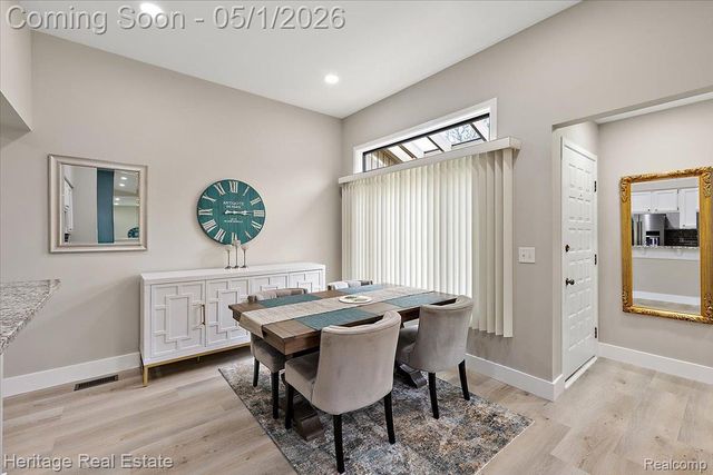 1932 Valley Lane, Orion Charter Township, MI 48360
