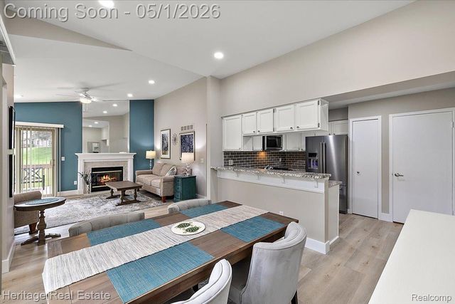 1932 Valley Lane, Orion Charter Township, MI 48360