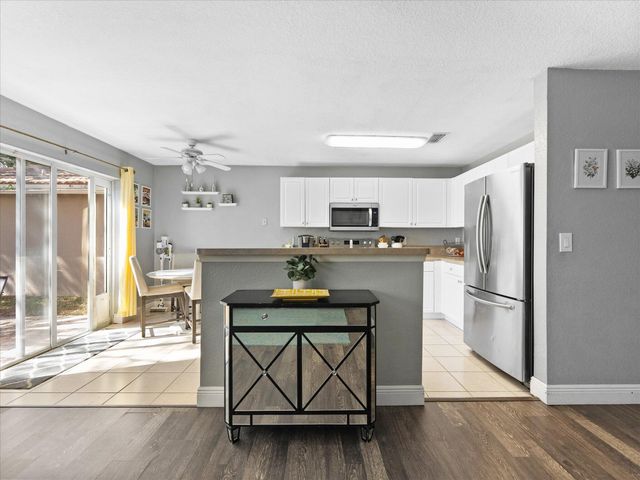 3422 Commodore Court, West Palm Beach, FL 33411