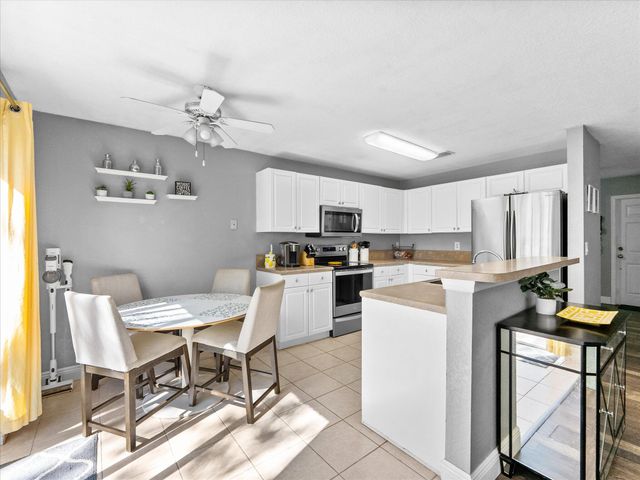 3422 Commodore Court, West Palm Beach, FL 33411